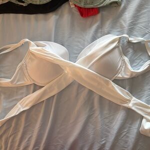 White underwire bikini
